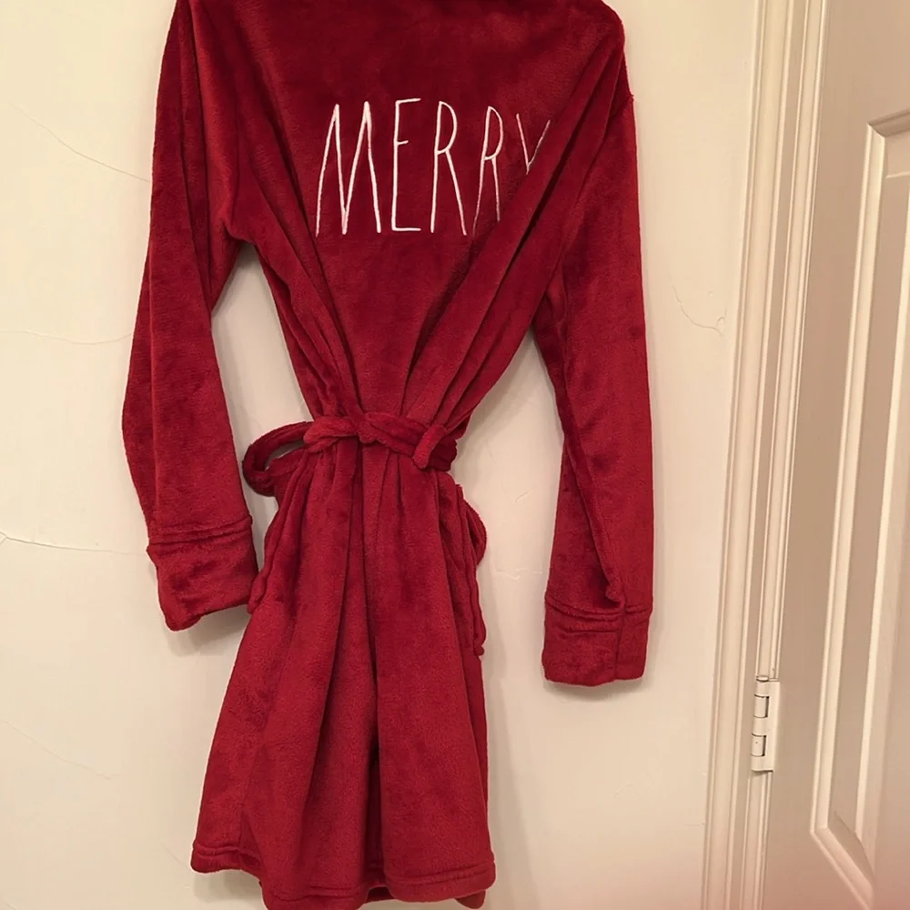 Rae Dunn Merry Christmas robe - Picture 3 of 4